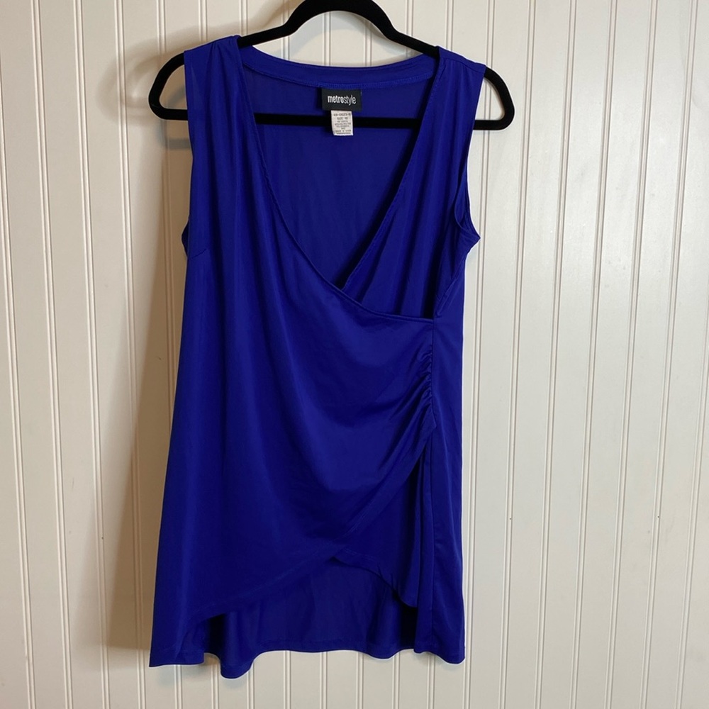 Metrostyle Women’s Size 10 Blue Sleeveless Blouse
